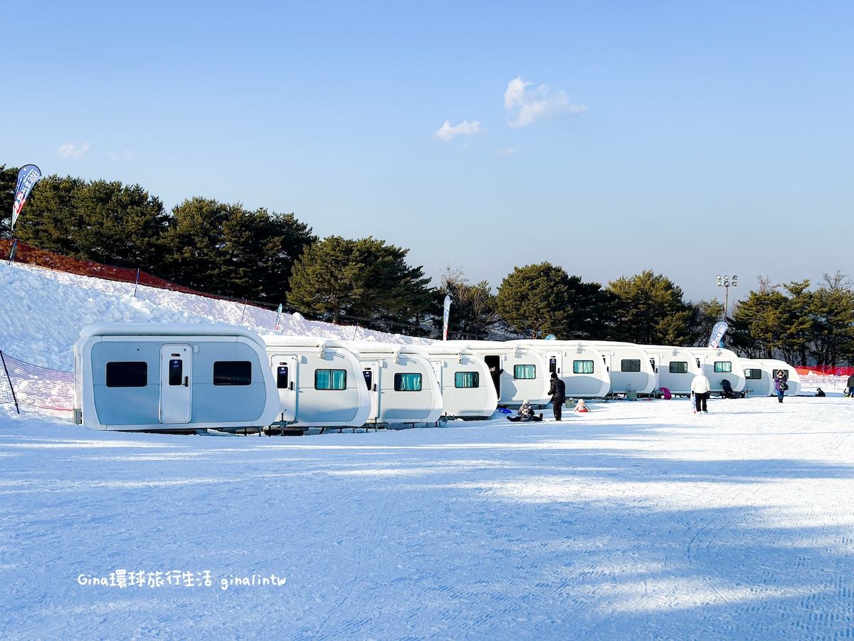 首爾近郊2025｜韓國滑雪2天1夜專業中文教練、洪川大明滑雪場、維瓦爾第度假村 冰雪世界+採草莓｜Just Travel 韓國包車旅遊 @GINA環球旅行生活