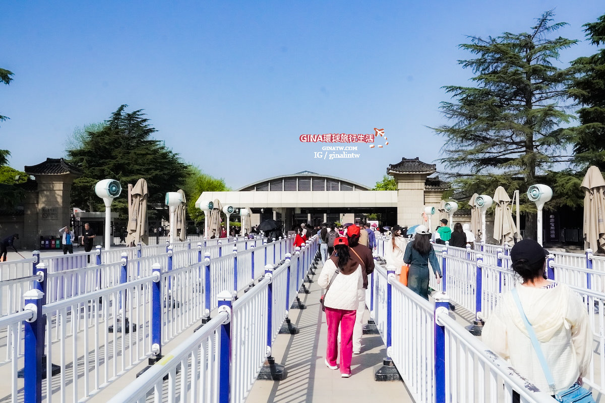 【西安必去景點2025】秦始皇兵馬俑博物館 門票+導遊解說、包車一日遊 交通攻略 @GINA環球旅行生活 【西安必去景點2025】秦始皇兵馬俑博物館 門票+導遊解說、包車一日遊 交通攻略 @GINA環球旅行生活