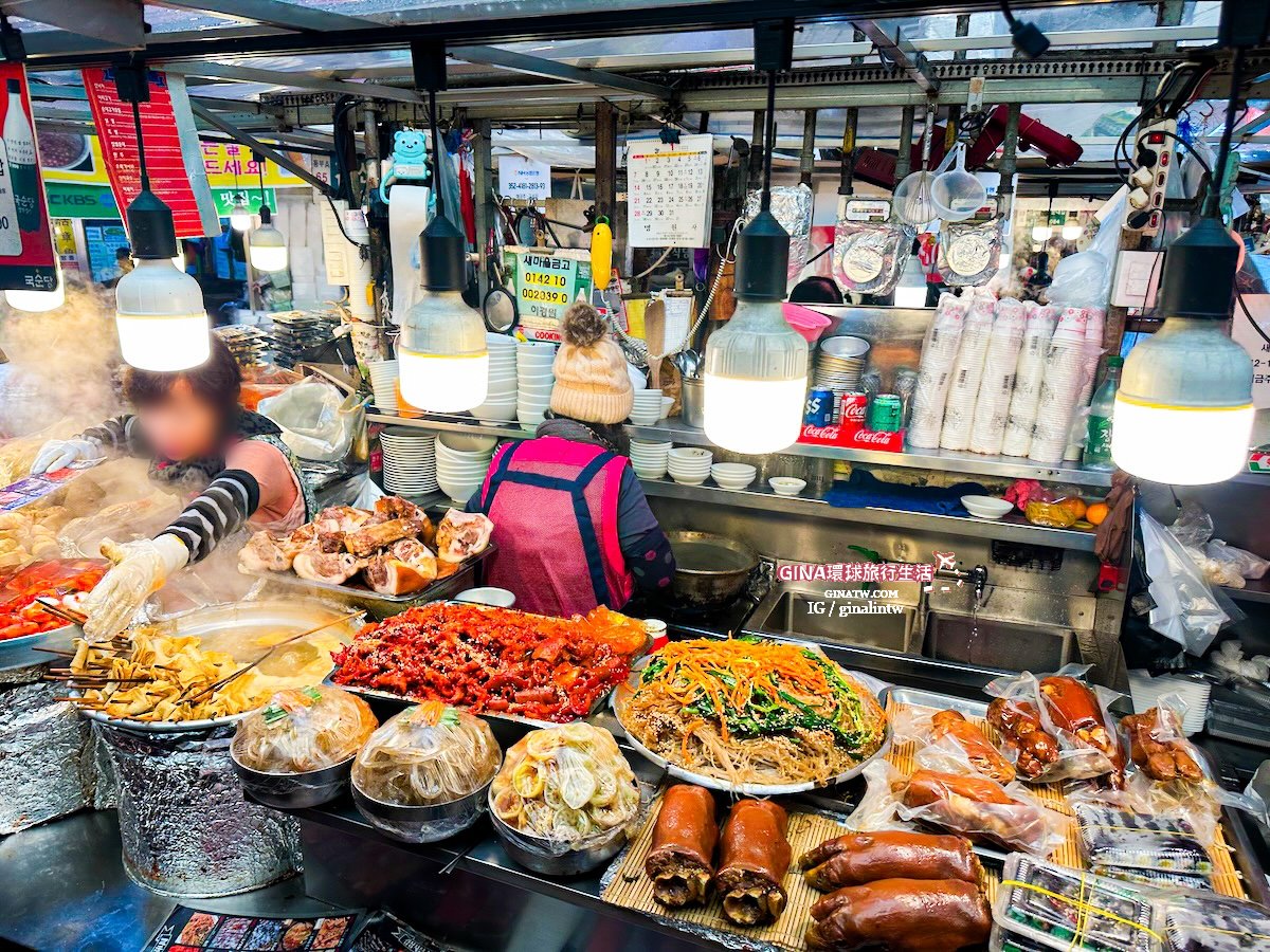 【廣藏市場攻略2025】首爾廣藏市場韓國小吃美食、買韓國棉被價格、韓國小菜打包回台、生牛肉飯捲、糯米麻花捲 @GINA環球旅行生活 【廣藏市場攻略2025】首爾廣藏市場韓國小吃美食、買韓國棉被價格、韓國小菜打包回台、生牛肉飯捲、糯米麻花捲 @GINA環球旅行生活