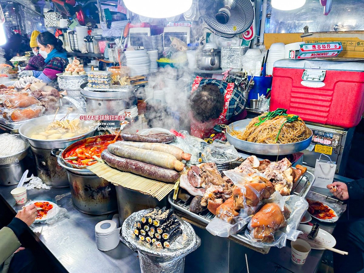 【廣藏市場攻略2025】首爾廣藏市場韓國小吃美食、買韓國棉被價格、韓國小菜打包回台、生牛肉飯捲、糯米麻花捲 @GINA環球旅行生活 【廣藏市場攻略2025】首爾廣藏市場韓國小吃美食、買韓國棉被價格、韓國小菜打包回台、生牛肉飯捲、糯米麻花捲 @GINA環球旅行生活