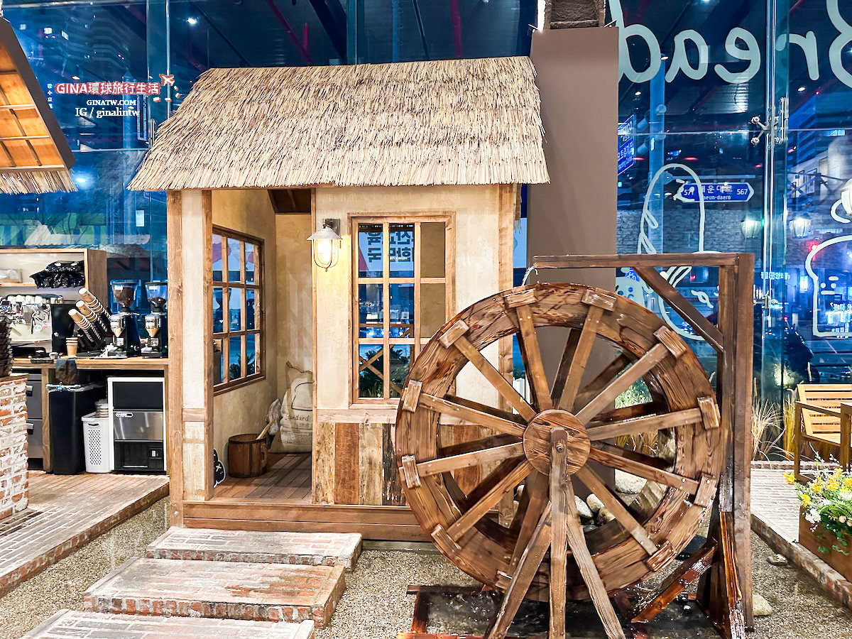 【海雲台咖啡廳2025】海雲台釜山呆萌吐司Standard Bread 首爾聖水洞最近很火麵包店釜山也吃的到！ @GINA環球旅行生活