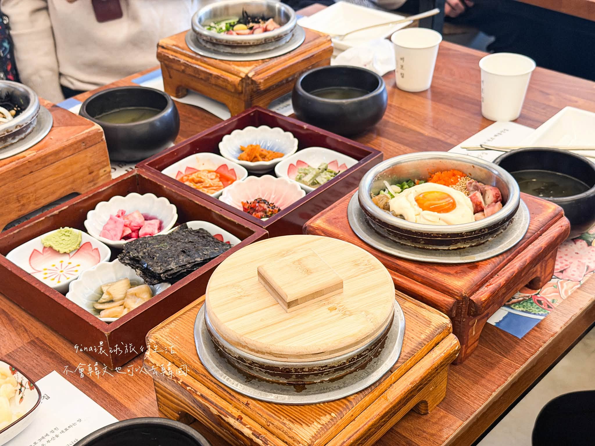 【釜山美食2026】海雲台尾浦站膠囊列車美食 釜飯 海鮮石鍋拌飯、自然島鹽麵包 @GINA環球旅行生活