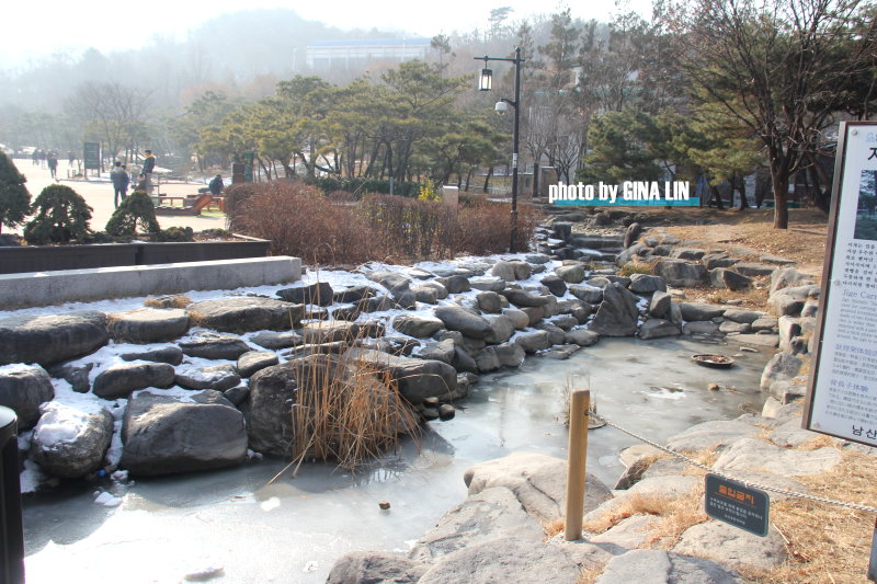 【南山韓屋村】首爾忠武路．冬季戶外冰雕展 @GINA環球旅行生活