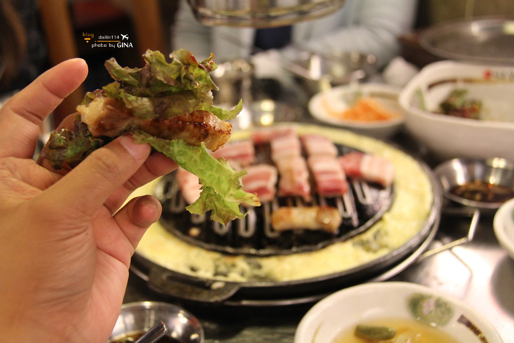 【2023弘大烤肉】新麻蒲海鷗（마포갈매기）有點令人銷魂的韓國烤肉 @GINA環球旅行生活