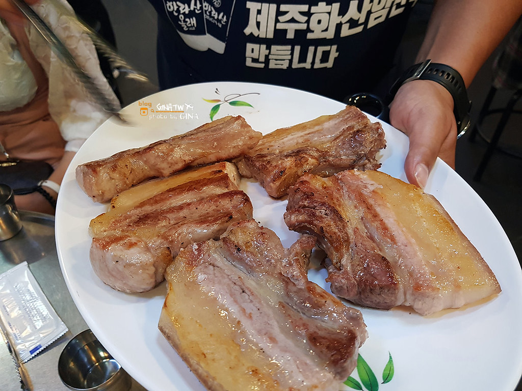 【濟州島必吃黑豬肉】常客GD也愛吃烤肉 돈사돈（제주 흑돼지 맛집 ）附首爾、濟州島各分店地址 @GINA環球旅行生活