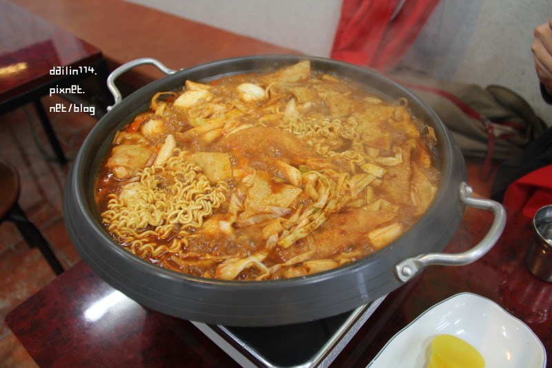【新堂洞炒年糕街】首爾美食 馬福林老奶奶/約定 我結 紅薯夫婦 鄭容和、徐賢造訪過 @GINA環球旅行生活